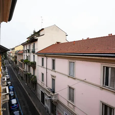 Centrale, Bilocale Su Due Livelli * Milan